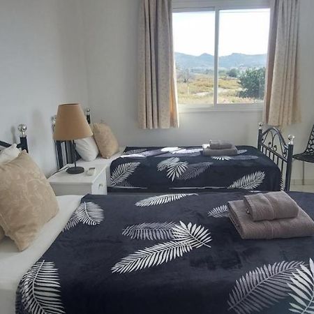 Spacious 2 Bedroom Apartment Пея Екстериор снимка