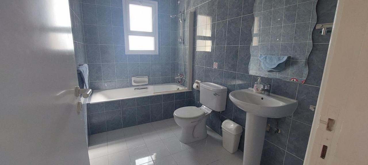 Spacious 2 Bedroom Apartment Пея Екстериор снимка